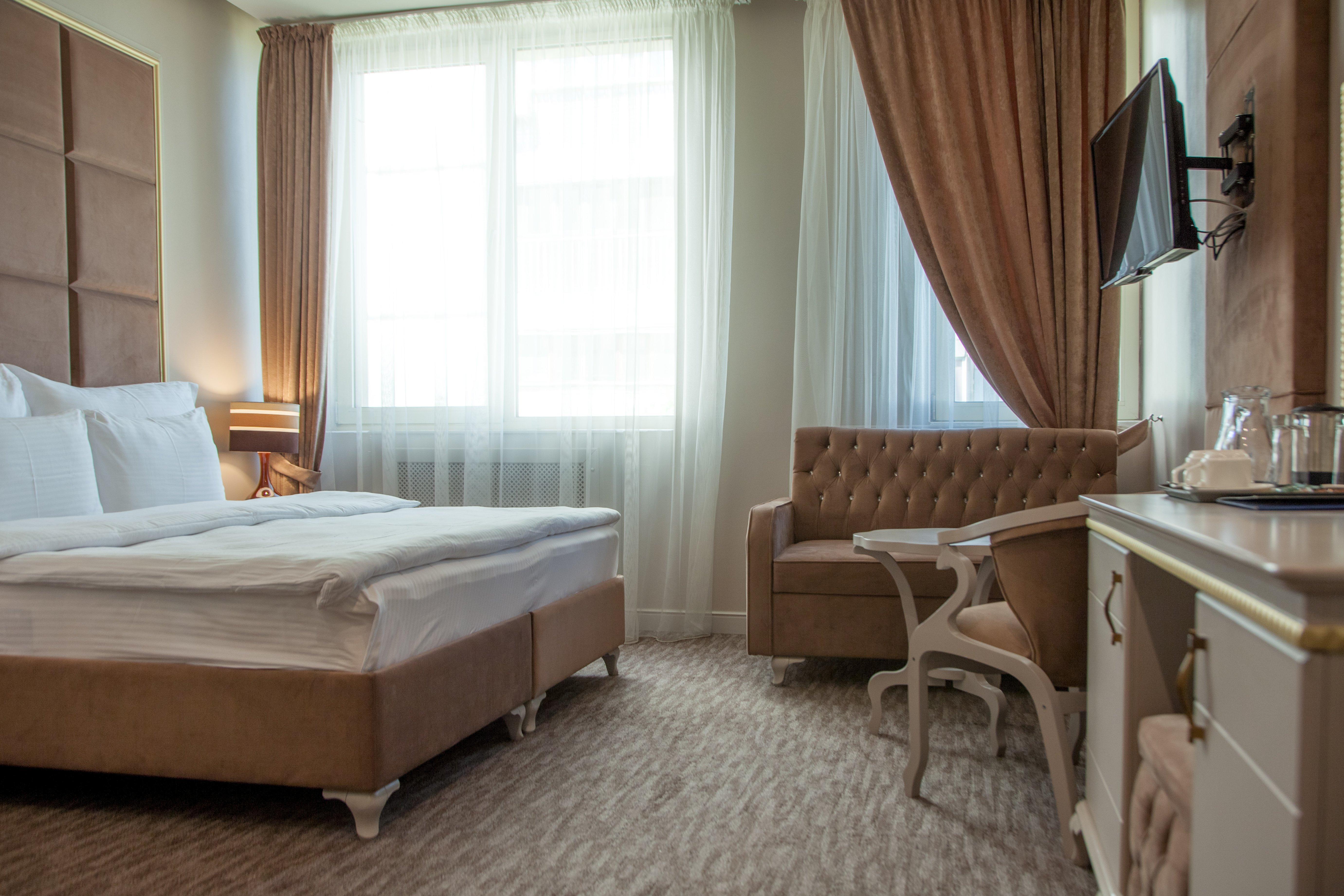 Grand Sapphire Hotel Алма Ата Екстериор снимка