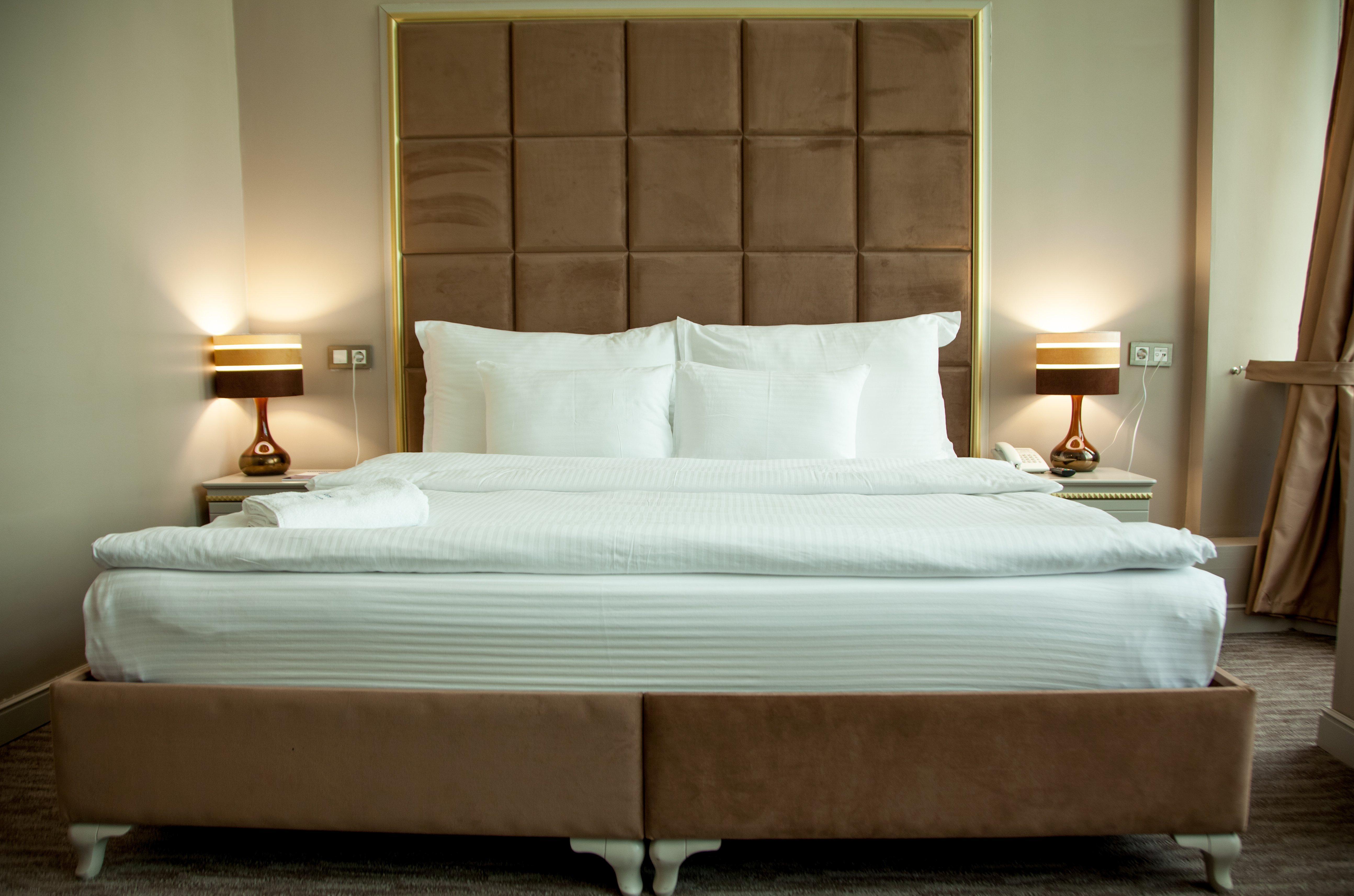 Grand Sapphire Hotel Алма Ата Екстериор снимка