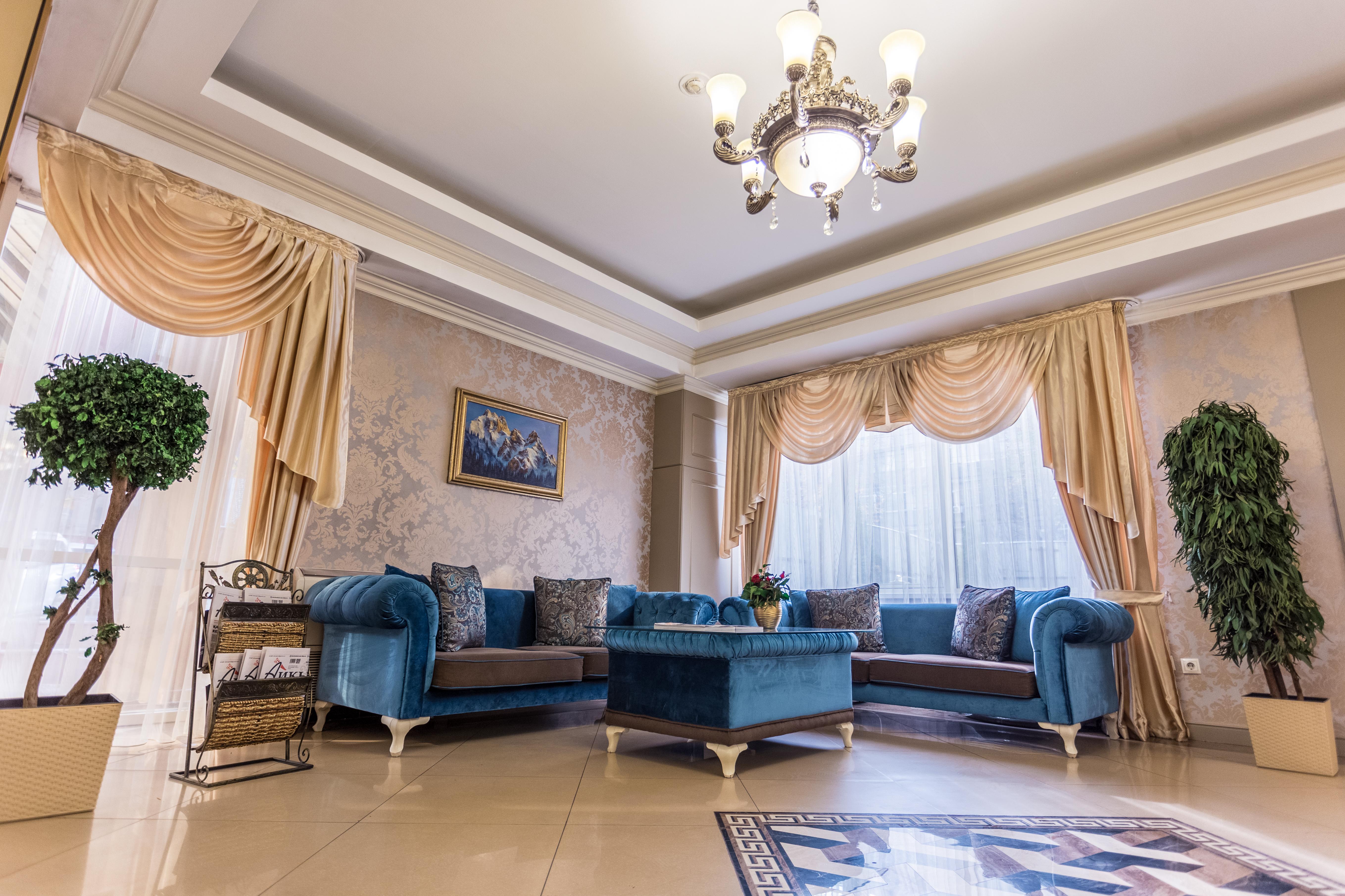 Grand Sapphire Hotel Алма Ата Екстериор снимка