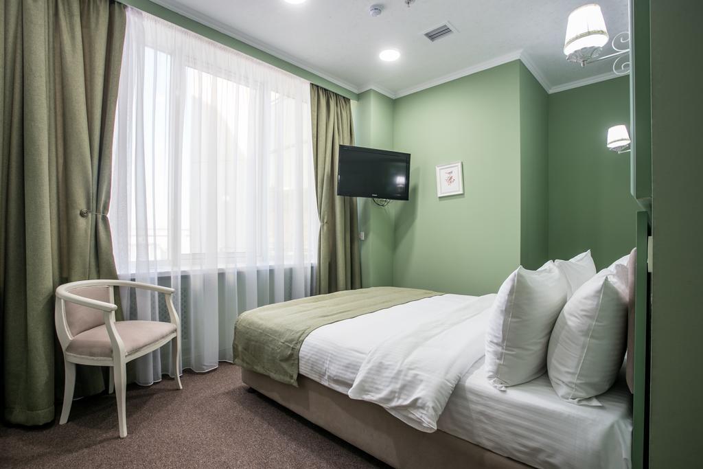 Grand Sapphire Hotel Алма Ата Екстериор снимка
